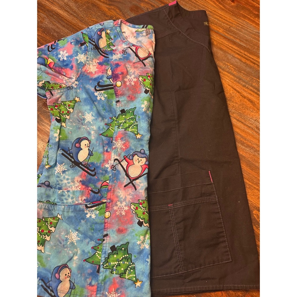 Scrubs Tops Bundle of 2 Penguin Christmas Trees &‎ Black Pink Woman's Small